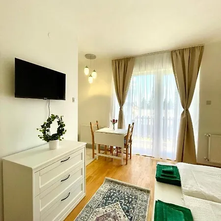 Apartman Libás *